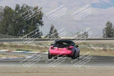 media/Jun-02-2024-CalClub SCCA (Sun) [[05fc656a50]]/Group 3/Qualifying/